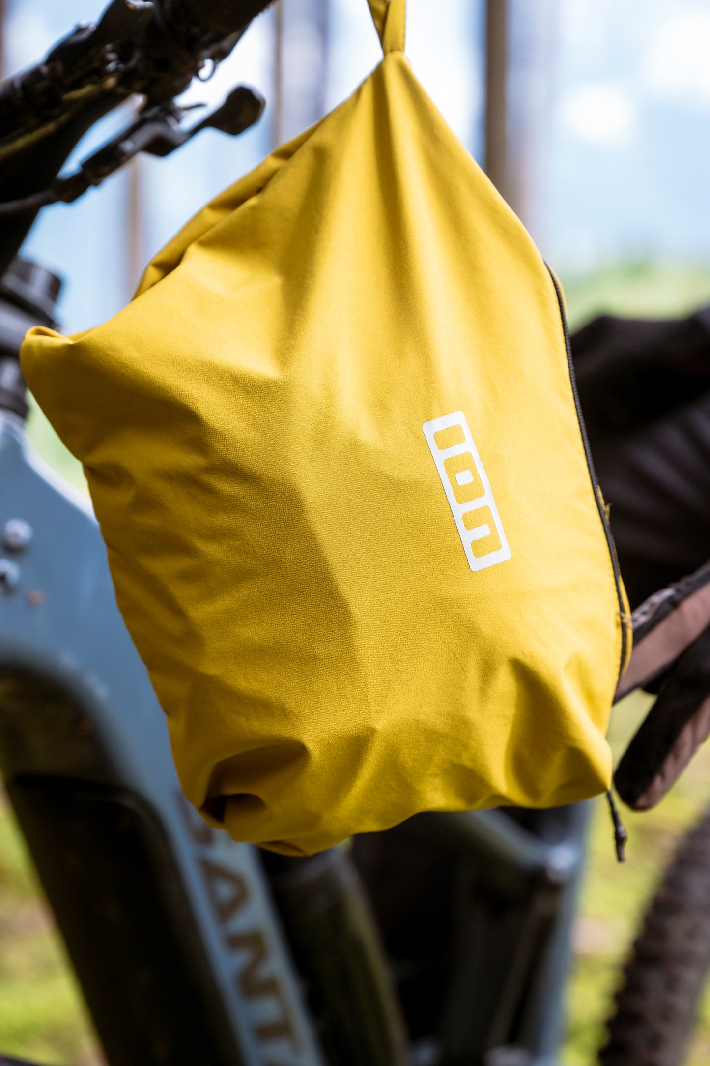 Bike Jacket Shelter Lite 2.5L unisex 2.0